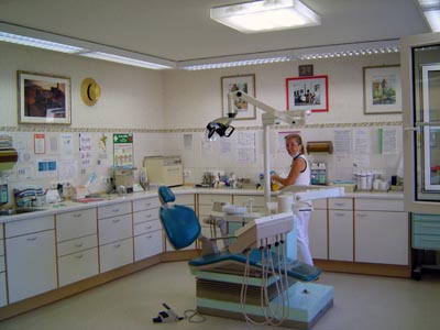 Hypnose in der Zahnarzptraxis Dr.Gaebler vor der Behandlung & Hypnose-PPP Gewicht Nichtraucher Kurse