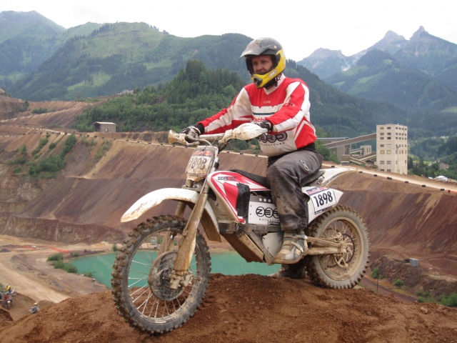 ZERO MOTORCYCLES stellt sich dem härtesten Motocross-Rennen der Welt ZERO MOTORCYCLES stellt sich dem härtesten Motocross-Rennen der Welt