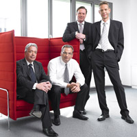 Gründer und Eigner der AG v.l.n.r.: Bernd Thiemann, Michael Commans, Stefan Peters und Bernd Endnich Gründer und Eigner der AG v.l.n.r.: Bernd Thiemann, Michael Commans, Stefan Peters und Bernd Endnich