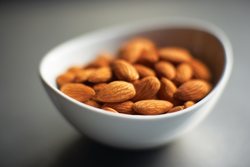 Mandeln im Test: Knackiges Snackvergnügen für einen gesunden Start in den Tag Mandeln im Test: Knackiges Snackvergnügen für einen gesunden Start in den Tag