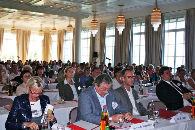 Zehn Jahre Petersberger Gesundheitssymposium Palliativmedizin