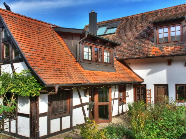 Exklusives Schwarzwald Ferienhaus mit moderner Ausstattung in Rheinau/Ortenau bei Straßburg Exklusives Schwarzwald Ferienhaus mit moderner Ausstattung in Rheinau/Ortenau bei Straßburg