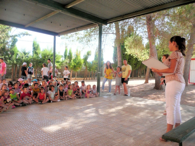 Spanische Kinder erhalten erstmals Unterricht im richtigen Umgang mit Tieren Spanische Kinder erhalten erstmals Unterricht im richtigen Umgang mit Tieren