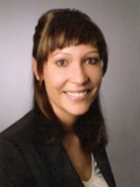 Julia Schneider, Junior Managerin Coordination EMIRAT AG Julia Schneider, Junior Managerin Coordination EMIRAT AG