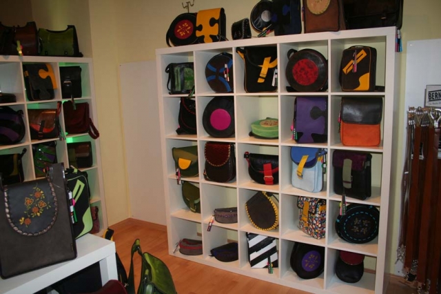 Schicke Ledertaschen zu finden bei Lederbags im Onlineshop www.lederbags.de