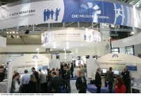 Virtuelle Realität in der MUSTERFIRMA - hier eingesetzt zur Planung eines Lagers. Virtuelle Realität in der MUSTERFIRMA - hier eingesetzt zur Planung eines Lagers.