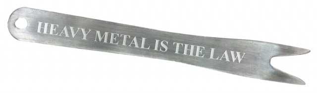 Neu: Pommesgabel aus Metall - das ultimative Accessoire für jeden Heavy-Metal-Fan Neu: Pommesgabel aus Metall - das ultimative Accessoire für jeden Heavy-Metal-Fan