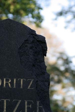 Der Zweck der Sterbegeldversicherung wird oft missverstanden Der Zweck der Sterbegeldversicherung wird oft missverstanden