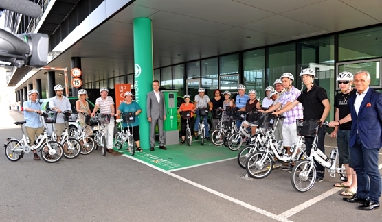 Biketronic E-Klapprad Mobilitätstest bei den Linz AG Linien im Sommer 2011 Biketronic E-Klapprad Mobilitätstest bei den Linz AG Linien im Sommer 2011