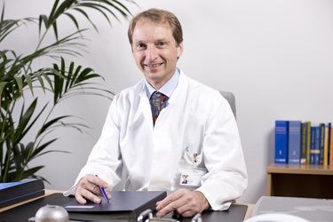 Wöchentlich in Karlsbad: Privatdozent Dr. med. habil. Michael Ruf (Quelle: SRH Zentralklinikum Suhl) Wöchentlich in Karlsbad: Privatdozent Dr. med. habil. Michael Ruf (Quelle: SRH Zentralklinikum Suhl)