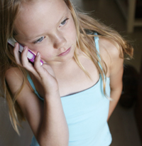 Die Internationale Agentur für Krebsforschung rät Telefonate mit dem Handy stark einzuschränken.