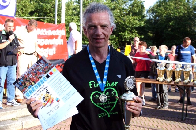 ­­41 Stunden Dauersport ohne Schlaf - VEBU-Mitglied erreicht Platz 5 beim härtesten Triathlonwettkam