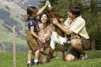 Familie auf der Alm (Unterschwarzachhof) Familie auf der Alm (Unterschwarzachhof)