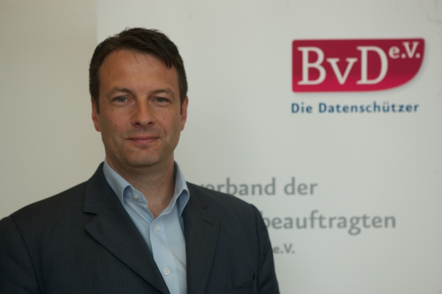 Stefan Staub wird in den Vorstand des Berufsverbandes der Datenschutzbeauftragten Deutschlands BvD b Stefan Staub wird in den Vorstand des Berufsverbandes der Datenschutzbeauftragten Deutschlands BvD b