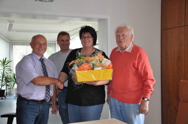 Henkel&Salamander verbinden 20 Jahre Partnerschaft Henkel&Salamander verbinden 20 Jahre Partnerschaft