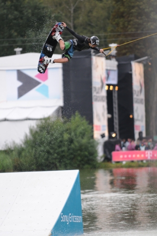 Wasserskiarena Pinneberg macht sich rekordbereit:Drei Extrem-Disziplinen und drei Live-Kracher bei d Wasserskiarena Pinneberg macht sich rekordbereit:Drei Extrem-Disziplinen und drei Live-Kracher bei d