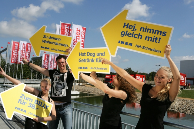 IKEA: Blau-Gelb grüßt Rot. IKEA: Blau-Gelb grüßt Rot.