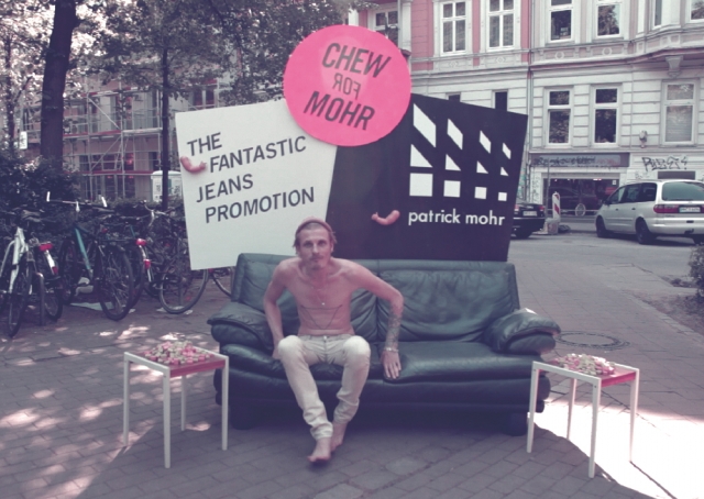 Karl Anders gewinnt weitere Neukunden und setzt Kreativ-Aktion für Modedesigner Patrick Mohr um