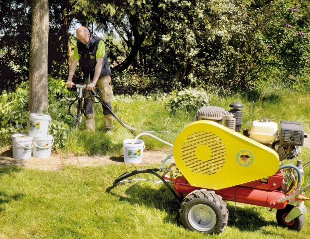 Osnabrücker Baumpflegetage: Arpolith GmbH präsentiert Wasserspeicher-Granulat auf den 29. Osnabrücke Osnabrücker Baumpflegetage: Arpolith GmbH präsentiert Wasserspeicher-Granulat auf den 29. Osnabrücke