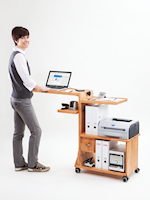 Laptop-Book-Board Labobo® hier als mobiles Büro stehend genutzt Laptop-Book-Board Labobo® hier als mobiles Büro stehend genutzt