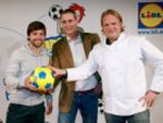 Werder-Bremen-Spieler Diego, Lidl-Geschäftsführer Wolf Tiedemann und Sternekoch Björn Freitag Werder-Bremen-Spieler Diego, Lidl-Geschäftsführer Wolf Tiedemann und Sternekoch Björn Freitag