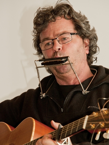 Bluesharp-Workshop auf BURG FÜRSTENECK - Mundharmonika Aufbaukurs mit Dale King Bluesharp-Workshop auf BURG FÜRSTENECK - Mundharmonika Aufbaukurs mit Dale King