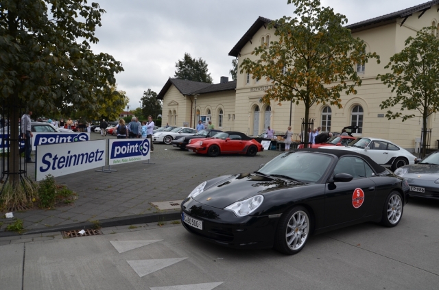 2. Int. Porsche-Treffen Eschweiler: eine Rosenallee voller Boxer 2. Int. Porsche-Treffen Eschweiler: eine Rosenallee voller Boxer