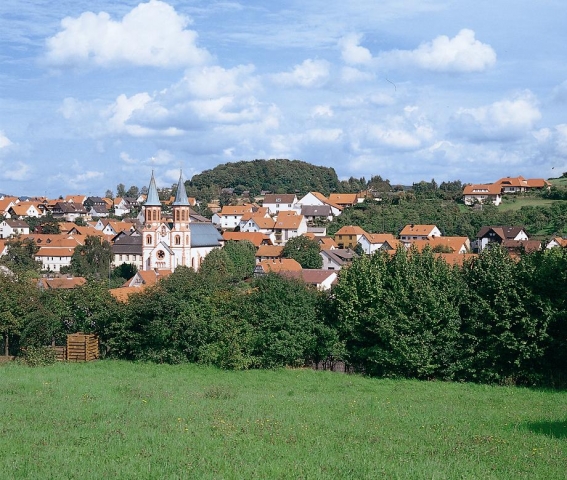 Gäste der Urlaubsgemeinde Hofbieber in der Rhön können sich ab sofort via facebook-Site auf dem Lauf Gäste der Urlaubsgemeinde Hofbieber in der Rhön können sich ab sofort via facebook-Site auf dem Lauf