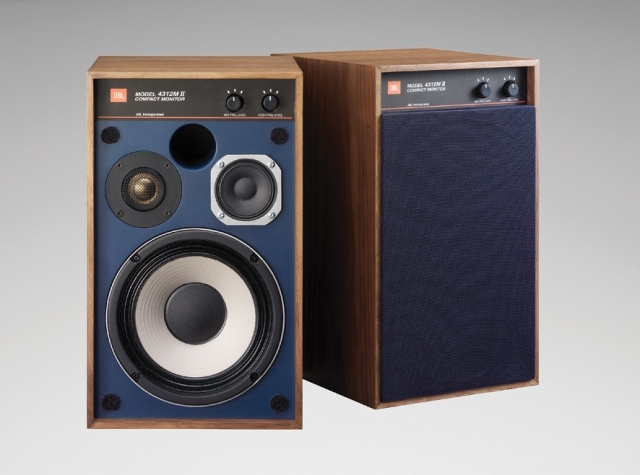 Studioqualität für zuhause - die neuesten Lautsprecher der JBL Studio Monitor Serie