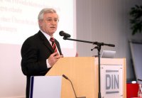Lutz Neundorf Lutz Neundorf