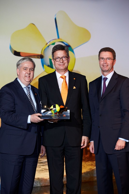 v.l.: Travel Charme Geschäftsführer T. Haas und Direktor T. Tonndorf und TUI Pate Dr. Böttcher, ©TUI