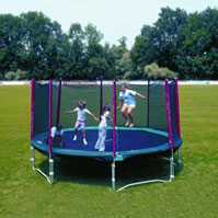 Jumping Star entwickelt und vertreibt ausschließlich hochwertige Trampoline. Jumping Star entwickelt und vertreibt ausschließlich hochwertige Trampoline.