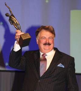 Planat GmbH mit Großem Preis des Mittelstandes ausgezeichnet Planat GmbH mit Großem Preis des Mittelstandes ausgezeichnet