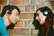 Hörspaziergänger mit Audioguide von stadt im ohr