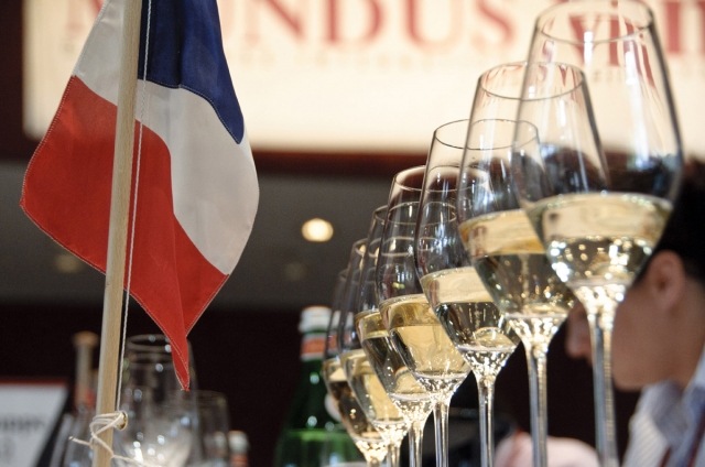 Der Große Internationale Weinpreis MUNDUS VINI 2011: 1.863 Medaillen für die besten Weine aus aller Der Große Internationale Weinpreis MUNDUS VINI 2011: 1.863 Medaillen für die besten Weine aus aller