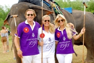 Familie zu Öttingen-Wallerstein beim Elefantenpolo Familie zu Öttingen-Wallerstein beim Elefantenpolo