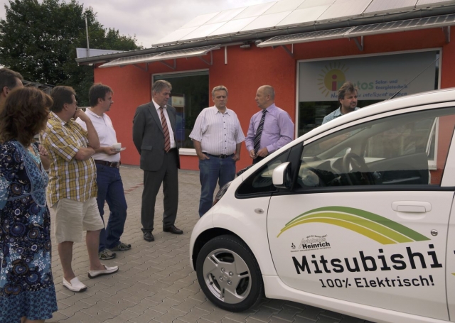 Elektroauto I-MieV bei Solarfirma iKratos in Weissenohe Elektroauto I-MieV bei Solarfirma iKratos in Weissenohe
