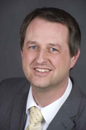 bAV-STIFTUNG ernennt Sascha Wiesmann zum neuen Vorstandsvorsitzenden bAV-STIFTUNG ernennt Sascha Wiesmann zum neuen Vorstandsvorsitzenden
