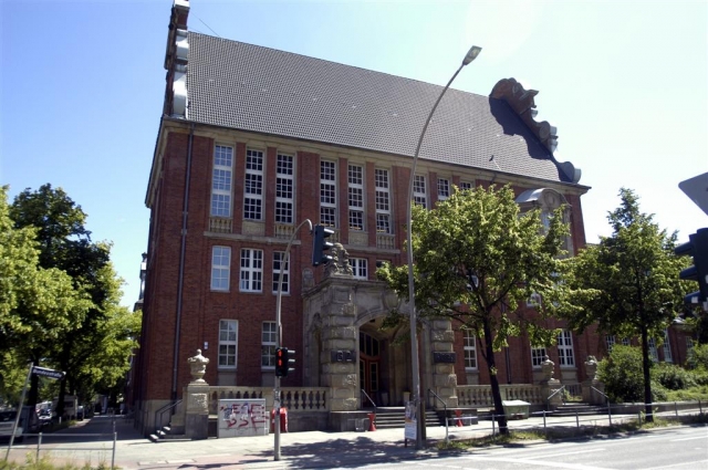 Staatliche Gewerbeschule für Installationstechnik in Hamburg mit Produktsystemen der BASF Wall Syste Staatliche Gewerbeschule für Installationstechnik in Hamburg mit Produktsystemen der BASF Wall Syste