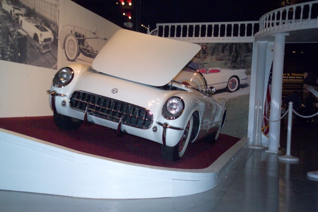 Fahrzeug mit prominenter Vergangenheit: Ein Sportwagen in den Historic Auto Attractions in Rockford/ Fahrzeug mit prominenter Vergangenheit: Ein Sportwagen in den Historic Auto Attractions in Rockford/