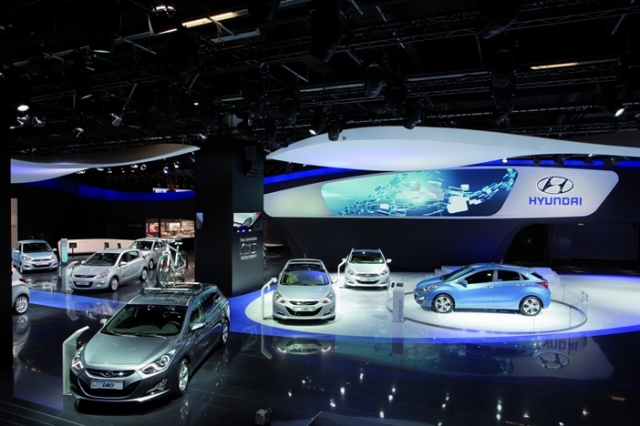 Projekt Hyundai: Fussboden aus SILESTONE® für Hyundai auf der IAA Frankfurt Projekt Hyundai: Fussboden aus SILESTONE® für Hyundai auf der IAA Frankfurt