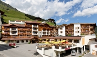 Außenansicht (Hotel Kausnerhof)