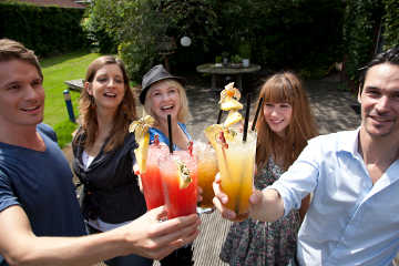 SHATLER’s feiert 1.000 Cocktail-Partys in ganz Deutschland SHATLER’s feiert 1.000 Cocktail-Partys in ganz Deutschland