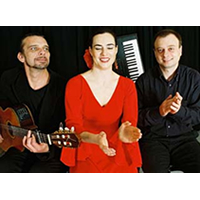 Fuego Flamenco mit Gründer Antonio Fernandez (li) Fuego Flamenco mit Gründer Antonio Fernandez (li)