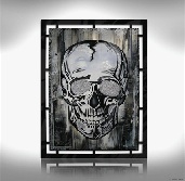 Kult und Glamour in Schwarz/Silber: Marco Mehns „Resurrection“. Kult und Glamour in Schwarz/Silber: Marco Mehns „Resurrection“.