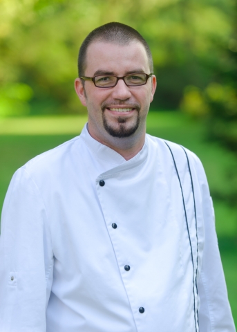 Sebastian Reiff schwingt ab sofort die Löffel in der Küche des Kempinski Hotel Gravenbruch Frankfurt Sebastian Reiff schwingt ab sofort die Löffel in der Küche des Kempinski Hotel Gravenbruch Frankfurt