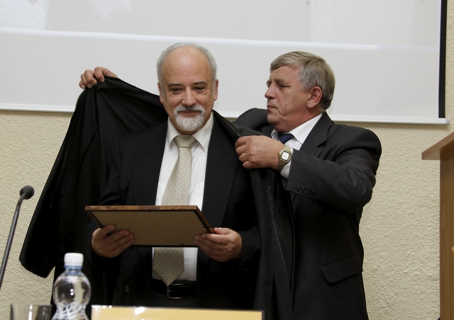 Ehrenprofessor Hans-Werner Gessmann