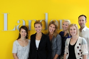 Neu an Bord bei Landor Associates in Hamburg: (v.l.) Linda Möller, Katharina Andrzejewski, Airi Lodd