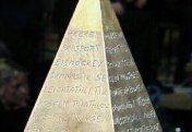 Mit der Goldenen Sportpyramide wird seit 2000 ein Sportler geehrt