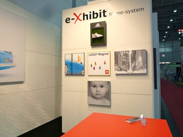 Der Messestand von e-Xhibit frame-system